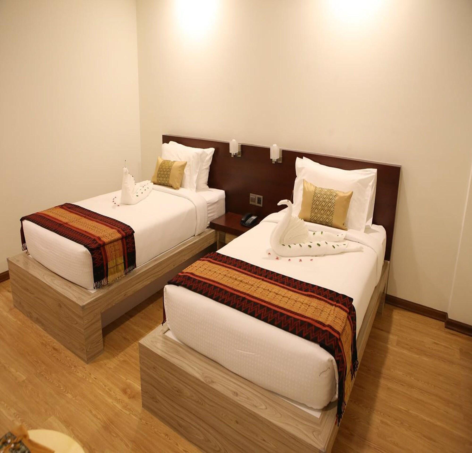 Serene Valley Hotel Янгон Екстериор снимка