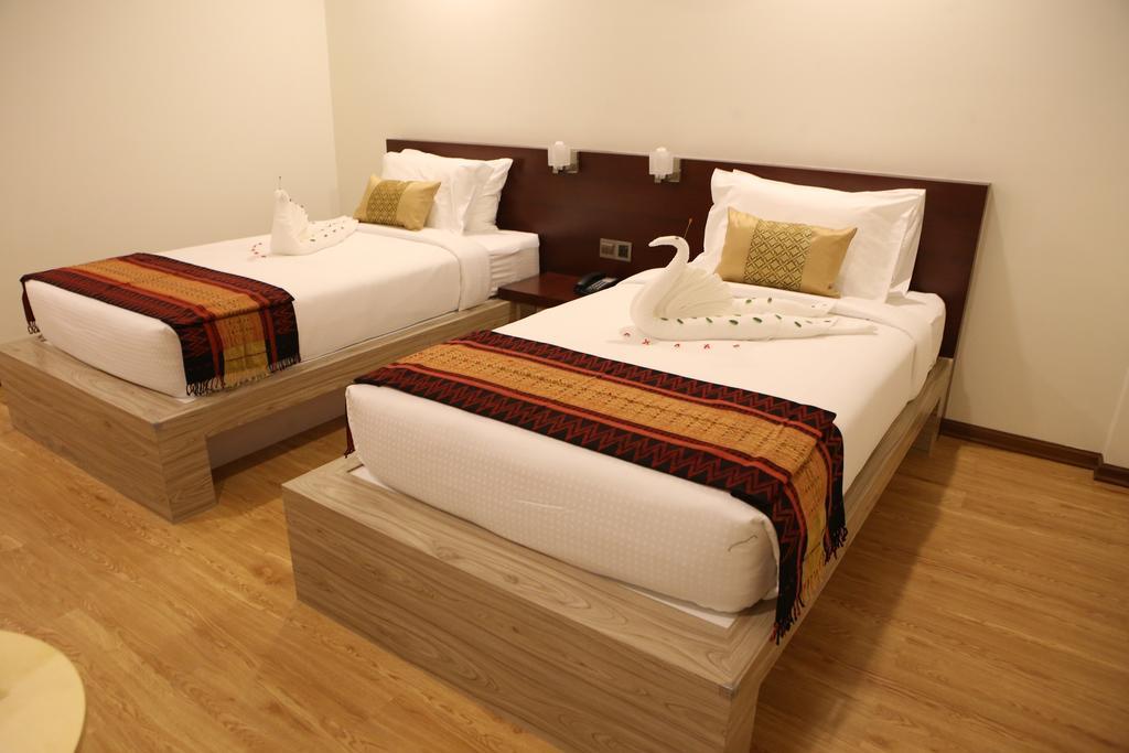 Serene Valley Hotel Янгон Екстериор снимка