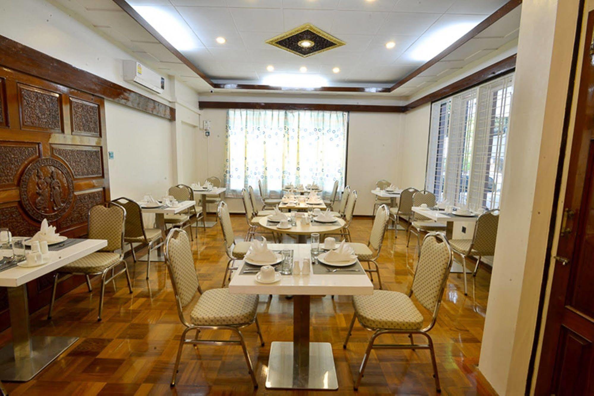 Serene Valley Hotel Янгон Екстериор снимка
